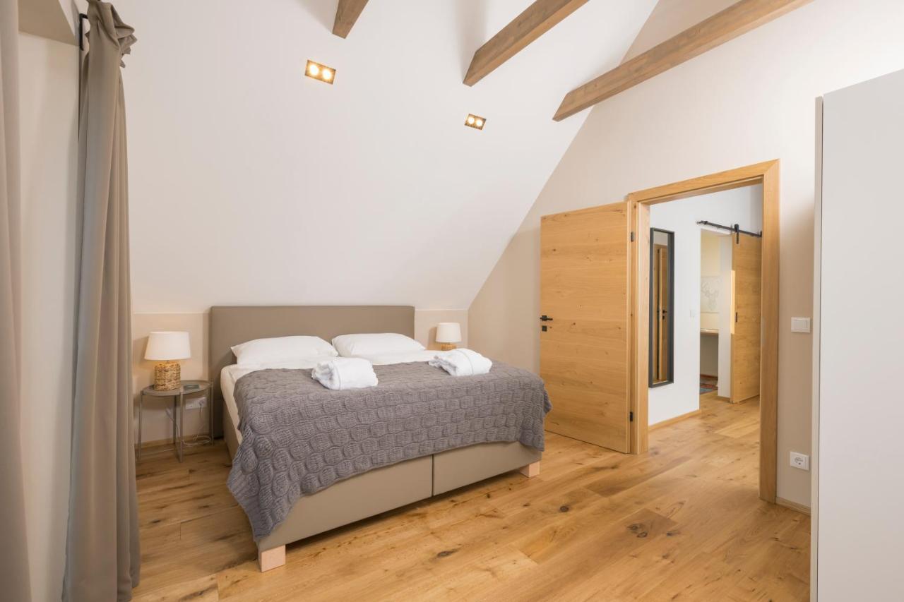 Weinzeit Chalets กัมลิทซ์ ภายนอก รูปภาพ