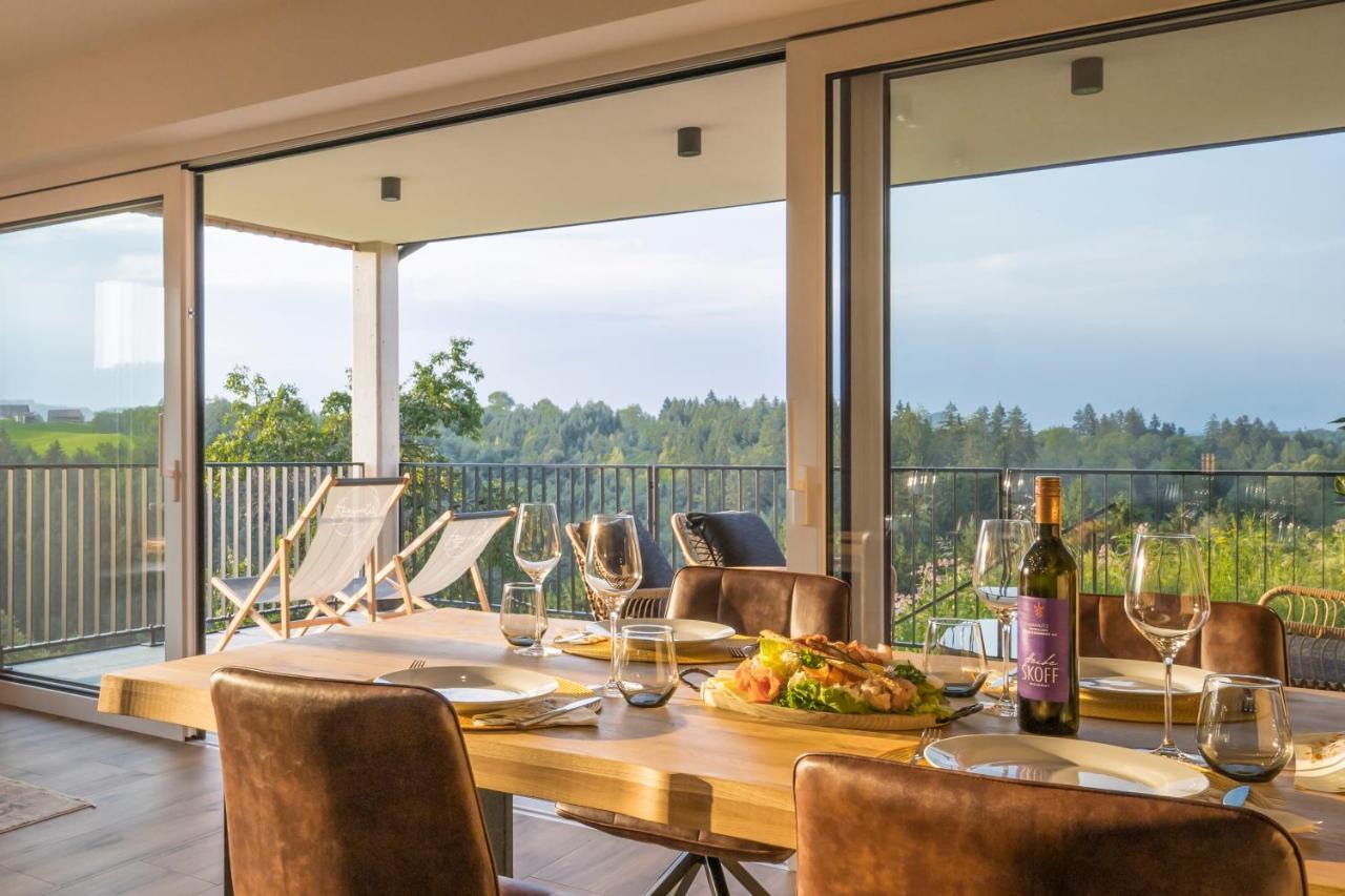 Weinzeit Chalets กัมลิทซ์ ภายนอก รูปภาพ