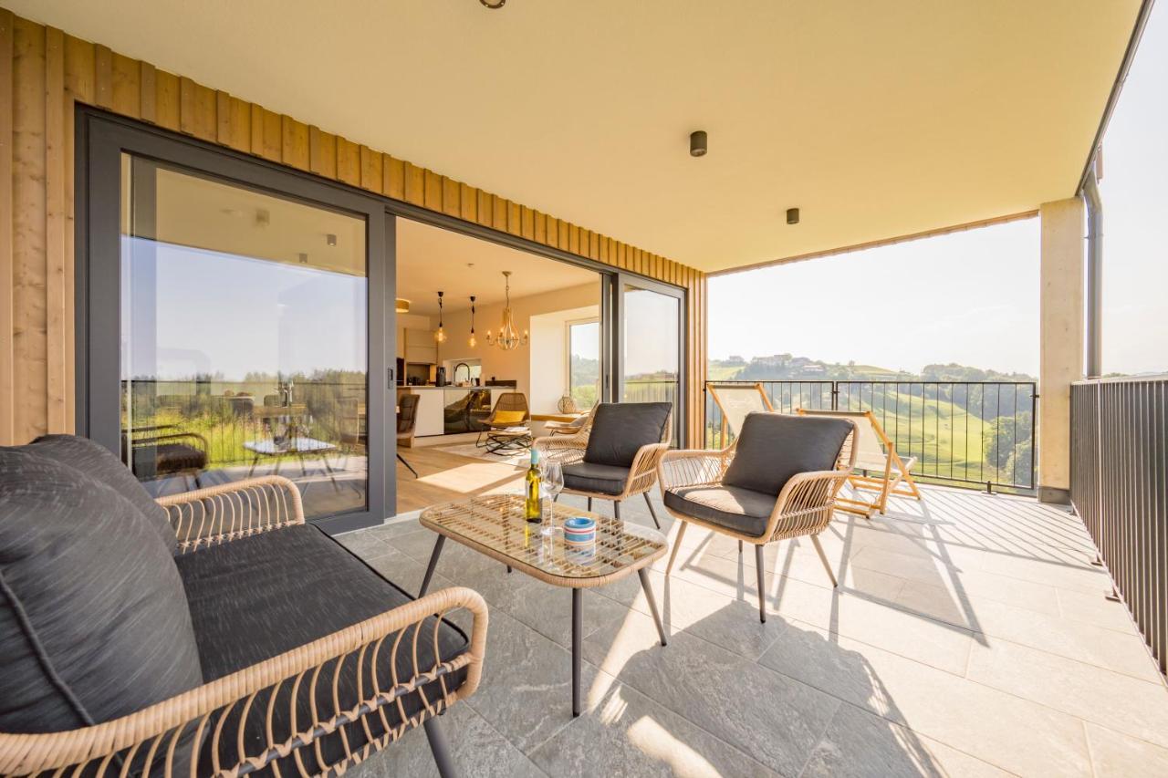 Weinzeit Chalets กัมลิทซ์ ภายนอก รูปภาพ