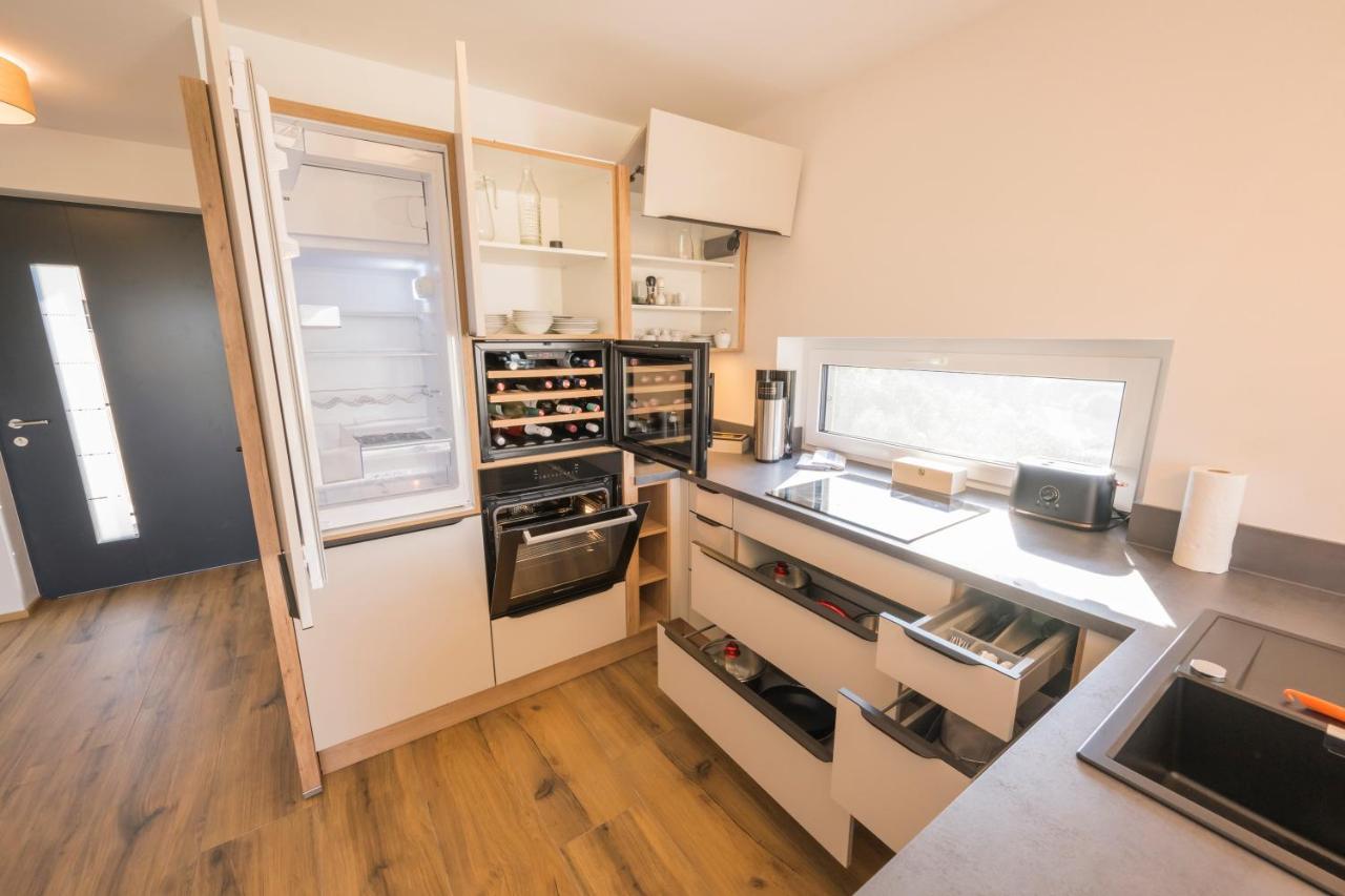 Weinzeit Chalets กัมลิทซ์ ภายนอก รูปภาพ