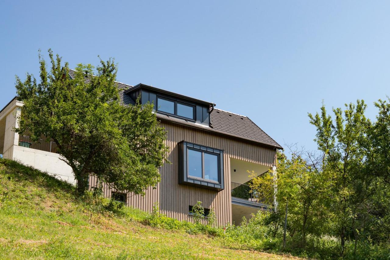 Weinzeit Chalets กัมลิทซ์ ภายนอก รูปภาพ